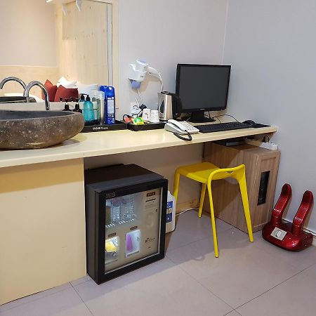 Cloud Nine Hotel Gimhae Екстериор снимка
