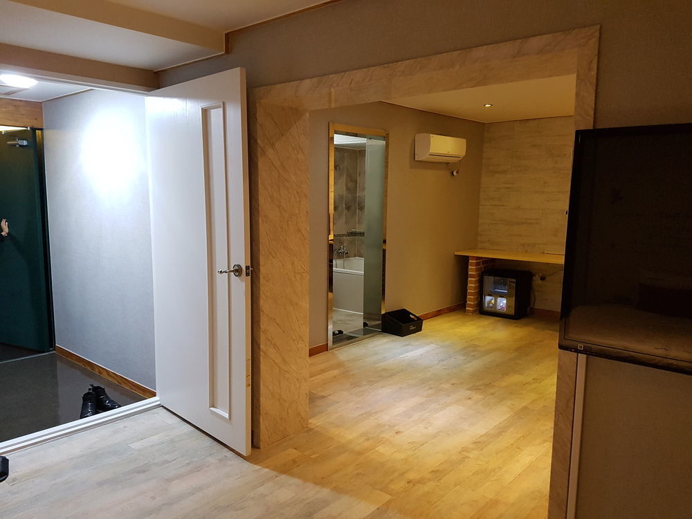Cloud Nine Hotel Gimhae Екстериор снимка